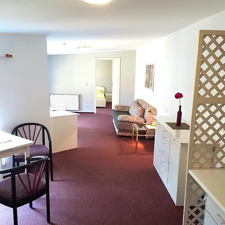 شقة فندقية Appartementhaus Am Dom 4*