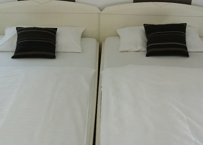 Appartementhaus Am Dom 4*